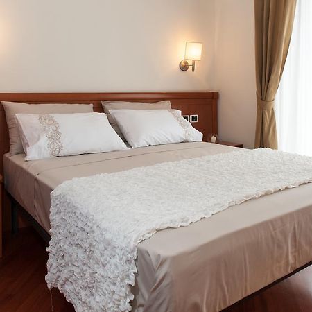 דירות רומא Residenza Il Parco 3 מראה חיצוני תמונה